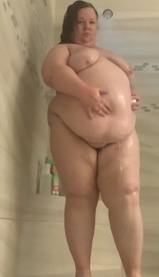 Chubby wives with small tits