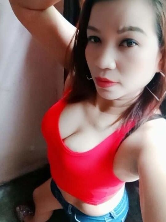 Big tits girls.