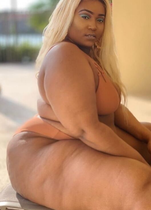 Mega chunky bbw pear shanta