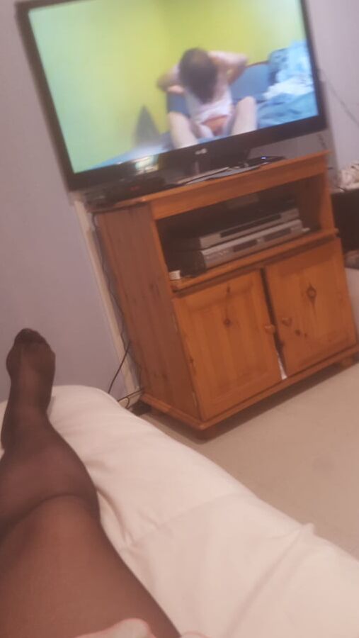 mes collants et ma mini jupe en nylon et volant