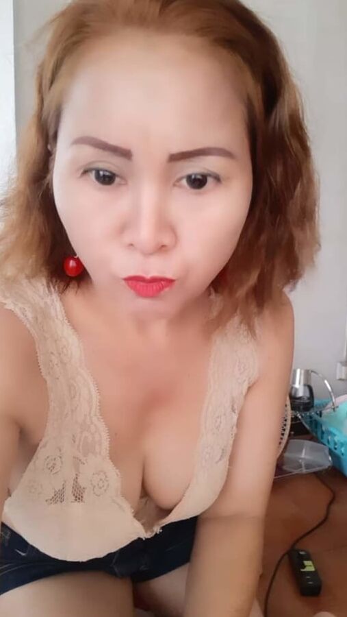 Janda, Tetek besar, Badan kecil