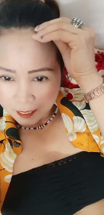 Janda, Tetek besar, Badan kecil