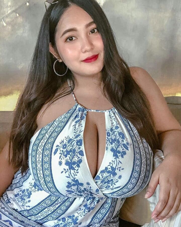 UnbelievableBoobs