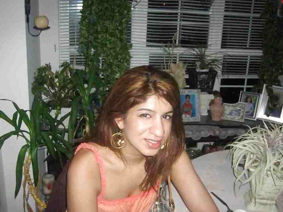 How would you fuck slut Siannise