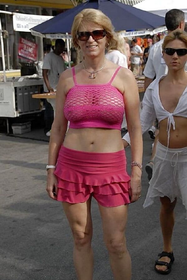 Matures &amp; MILF Exhib Public -- in Public Exhib