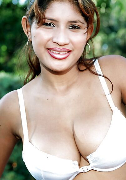 Sexy Outdoor Flashing
