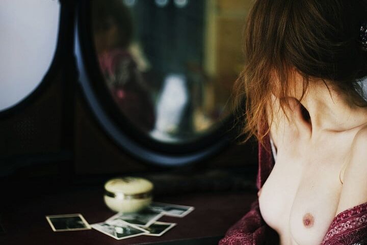 Alices through the looking glass