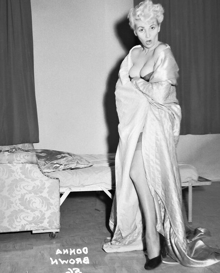 Donna Brown, vintage &;s model