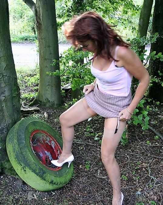 Outdoor Pissing