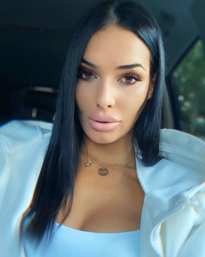 Aleksandra Montenegrian Goddess