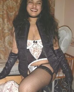A nice lady as an escort
