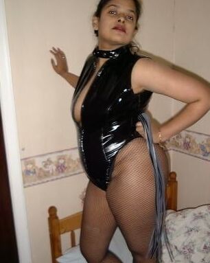 A nice lady as an escort