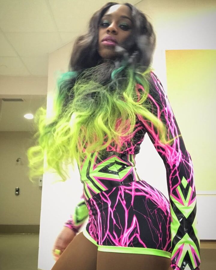 WWE Naomi