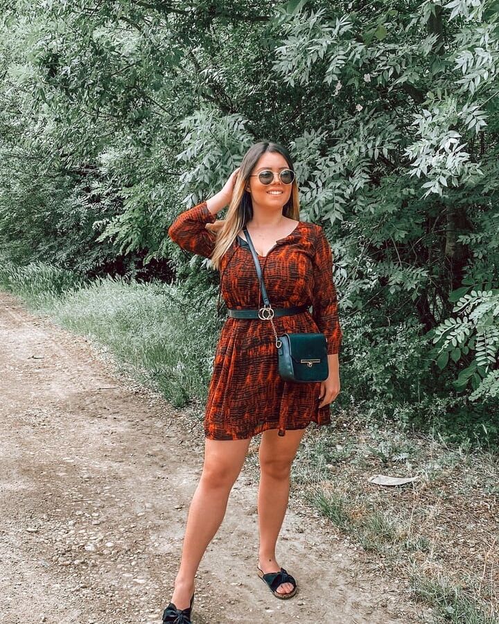 Serbian hot chuby girl big natural tits Ivana Obradovic