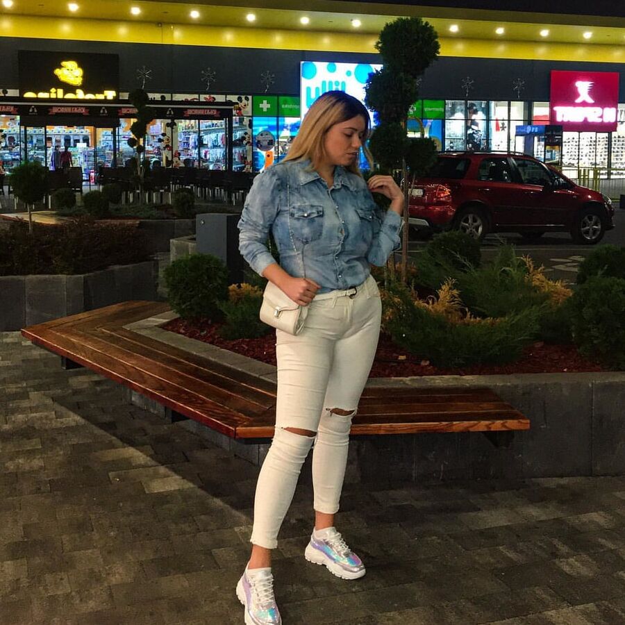 Serbian hot chuby girl big natural tits Ivana Obradovic