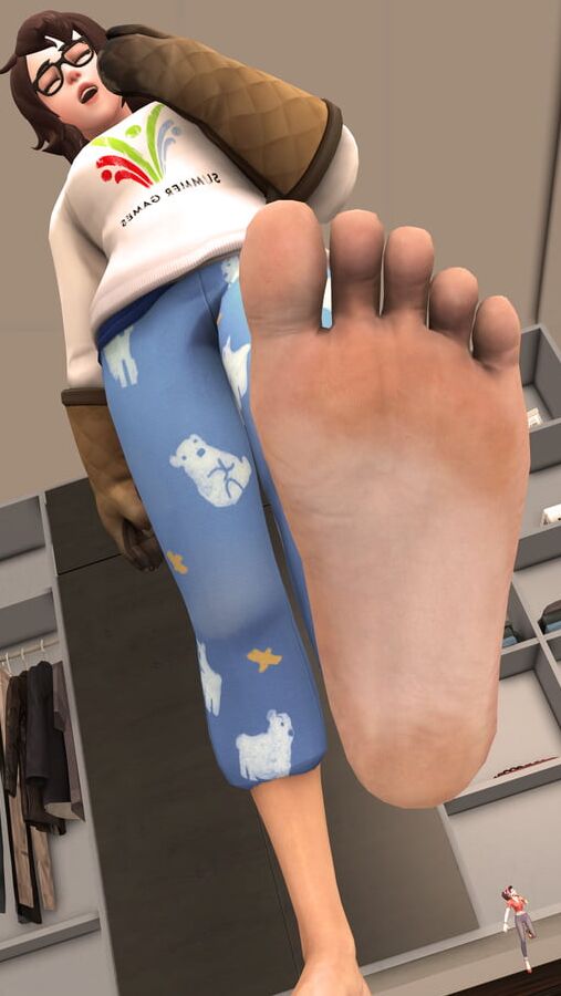 MEI-LIN ZHOU Overwatch Barefeet