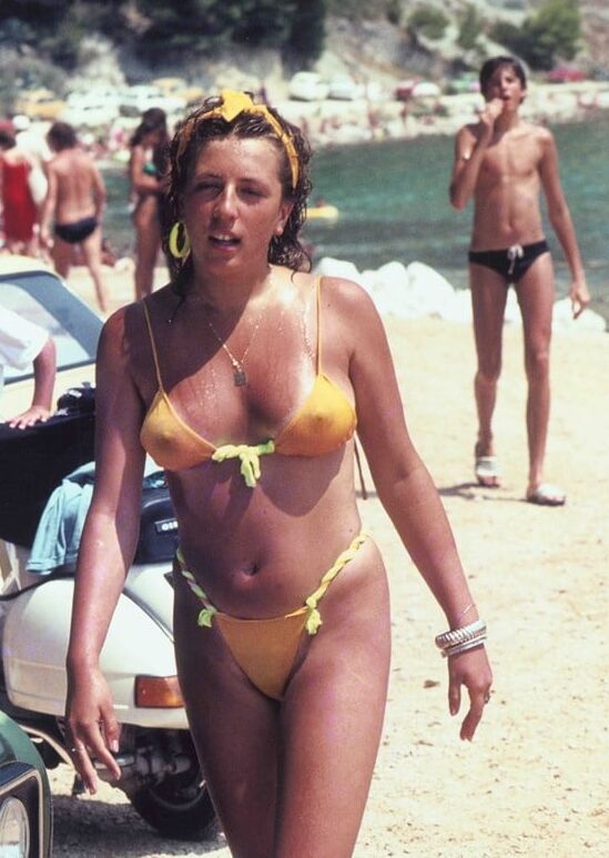 Vintage Bikini Ladies