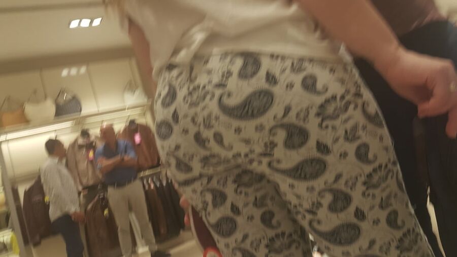 Street Voyeur..