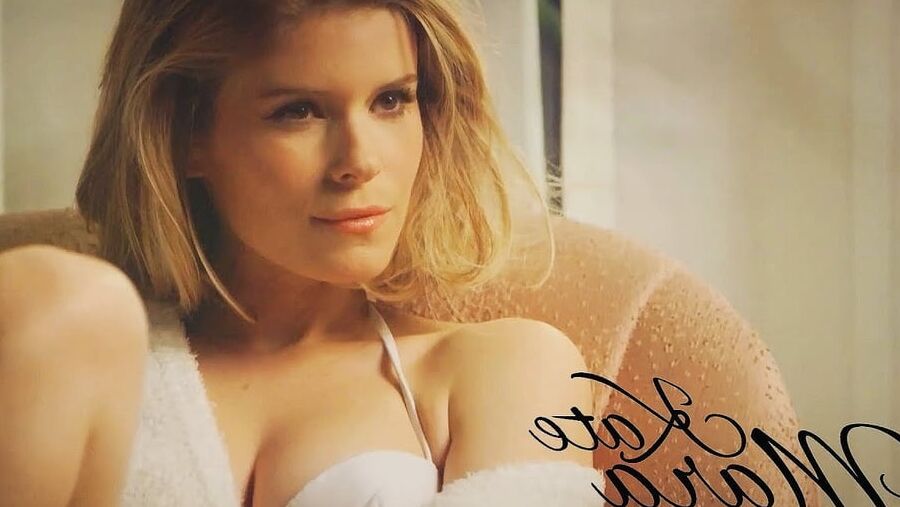 Kate Mara Cleavage