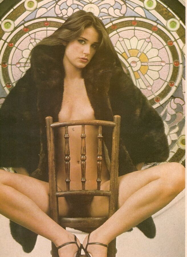 Demi Moore ( Young )