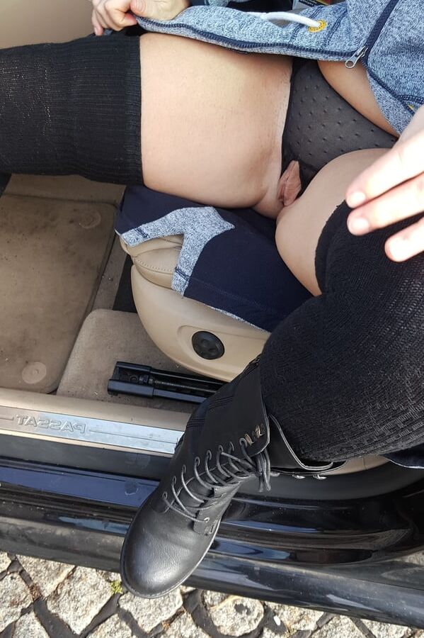 Pussy public flashing