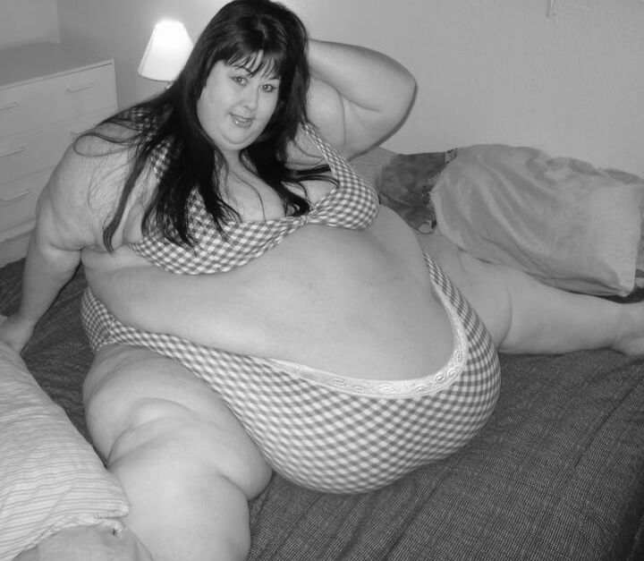 Belly To Knees