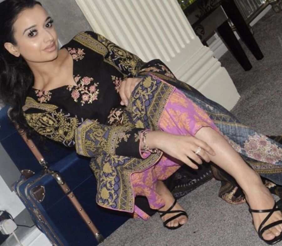 Paki with gorgeous feet
