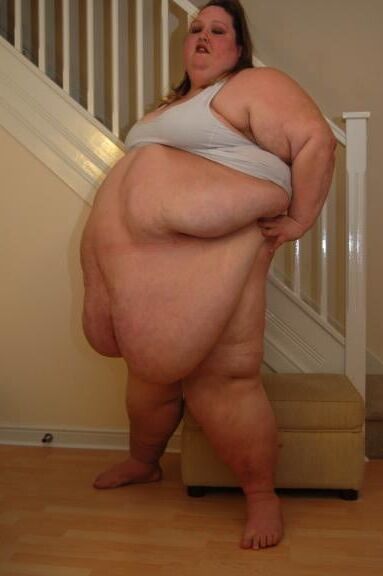 Belly To Knees