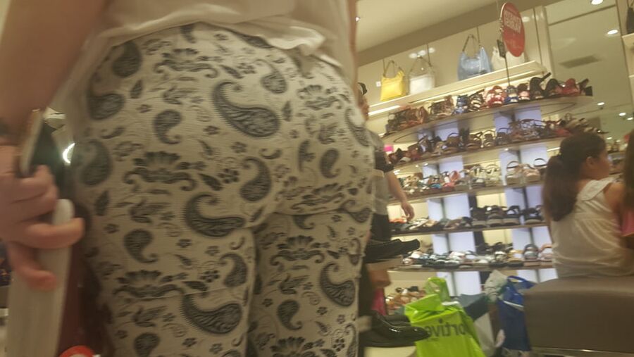 Street Voyeur..