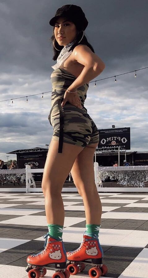 tight asian T and her cheeks for comments-fap