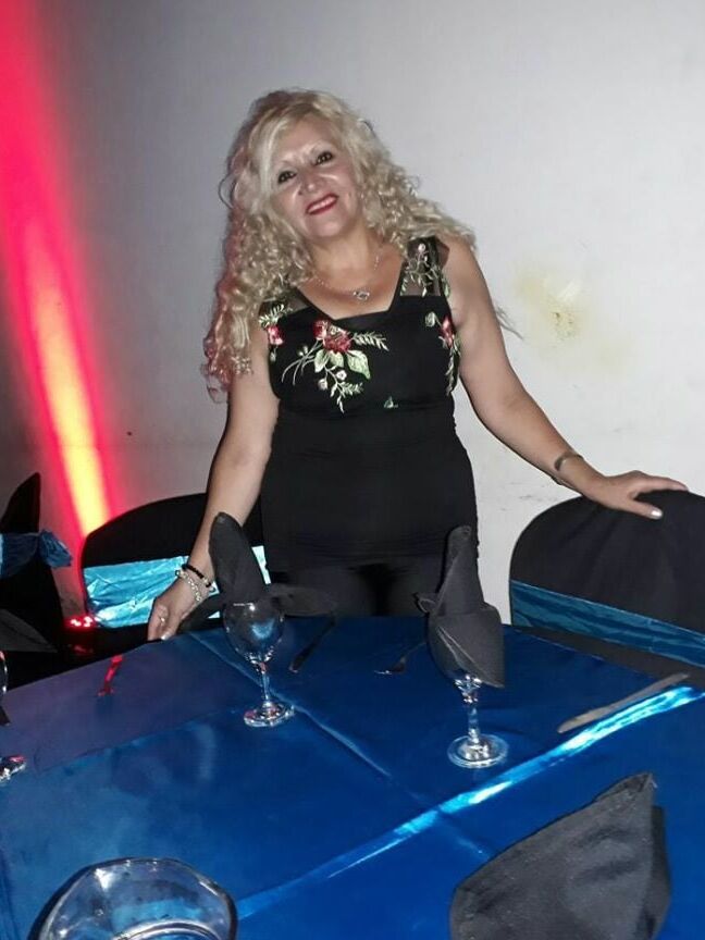 alicia manchado years mature elegante