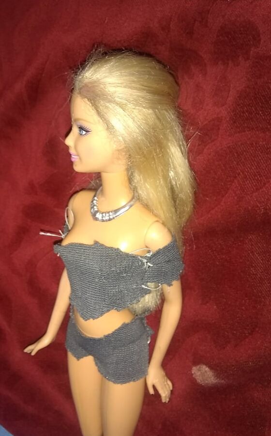 junio Barbie Doll morenaza