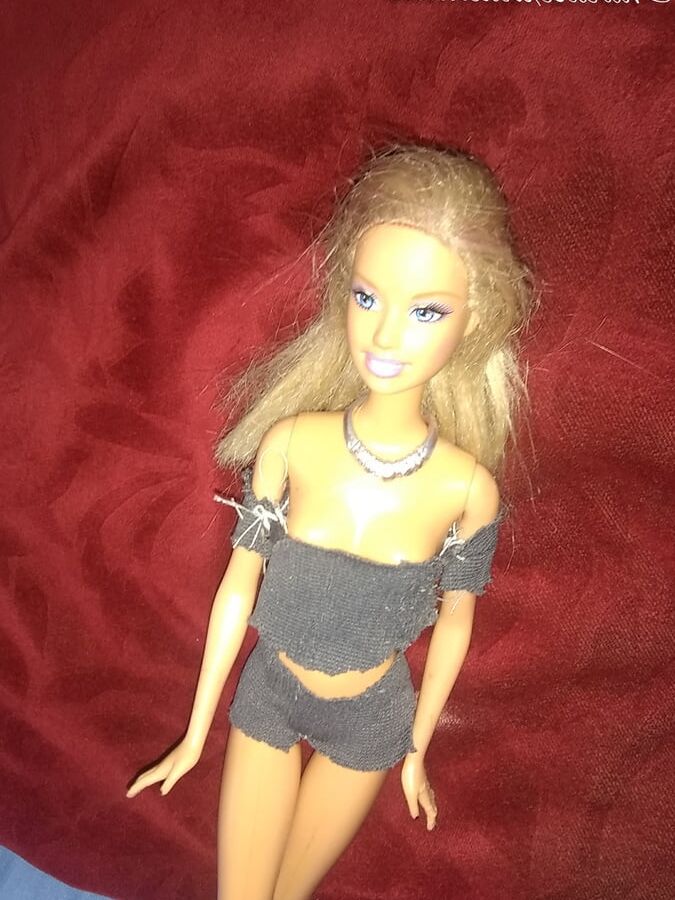junio Barbie Doll morenaza