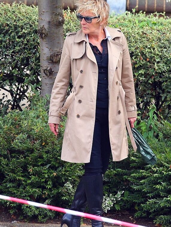 Female Celebrity - Linda Henry
