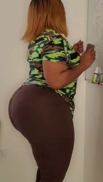 Mega chunky bbw milf pear spicy