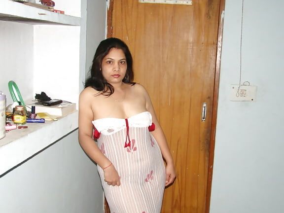 Sexy Amirta Hot Pics