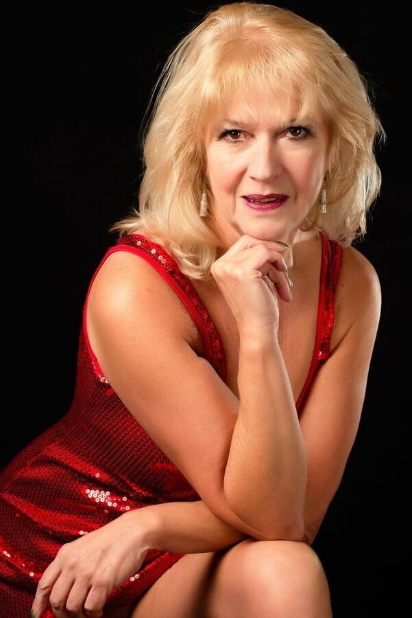 Elegant whore Jenny