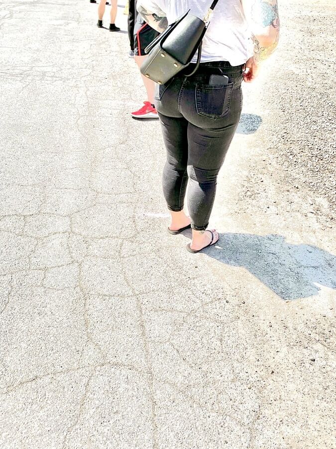 Humongous pawg brewery booty