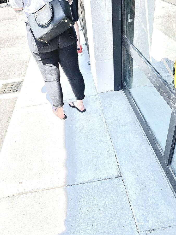 Humongous pawg brewery booty