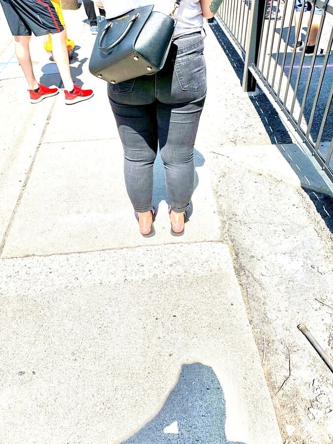 Humongous pawg brewery booty