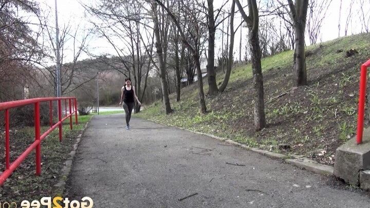 Girls pissing
