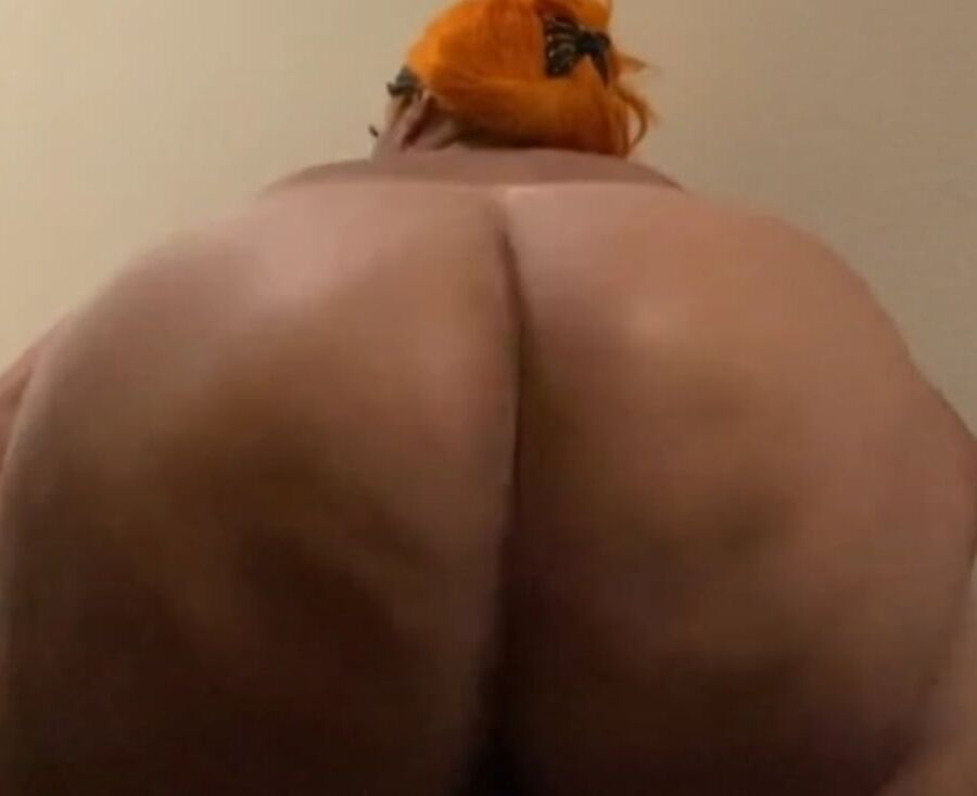 PHAT ass hoodrat