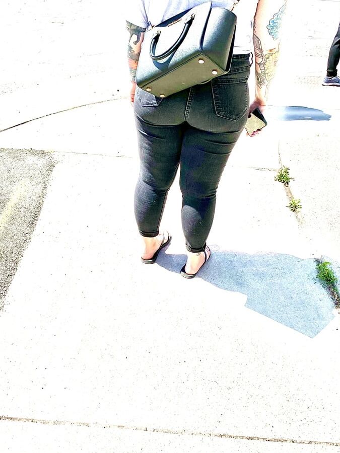 Humongous pawg brewery booty