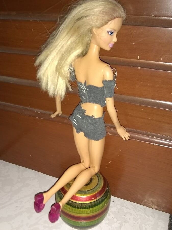 junio Barbie Doll morenaza