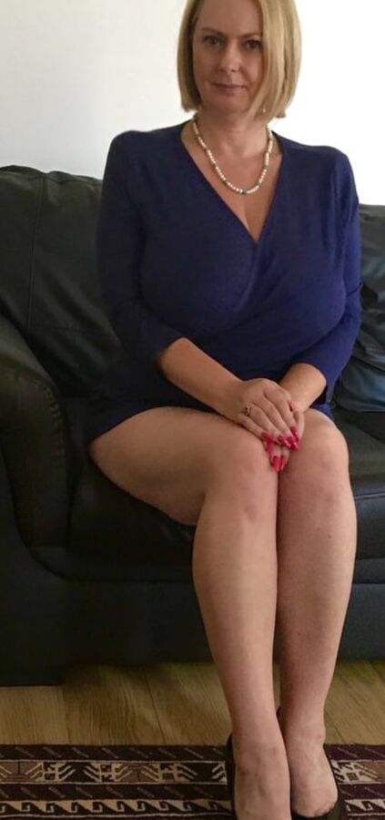 Hot Courtesan Annabel