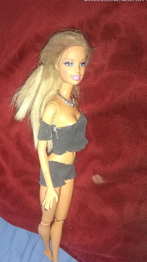 junio Barbie Doll morenaza