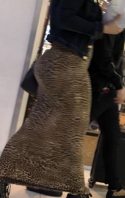 MILF IN LEOPARD DRESS