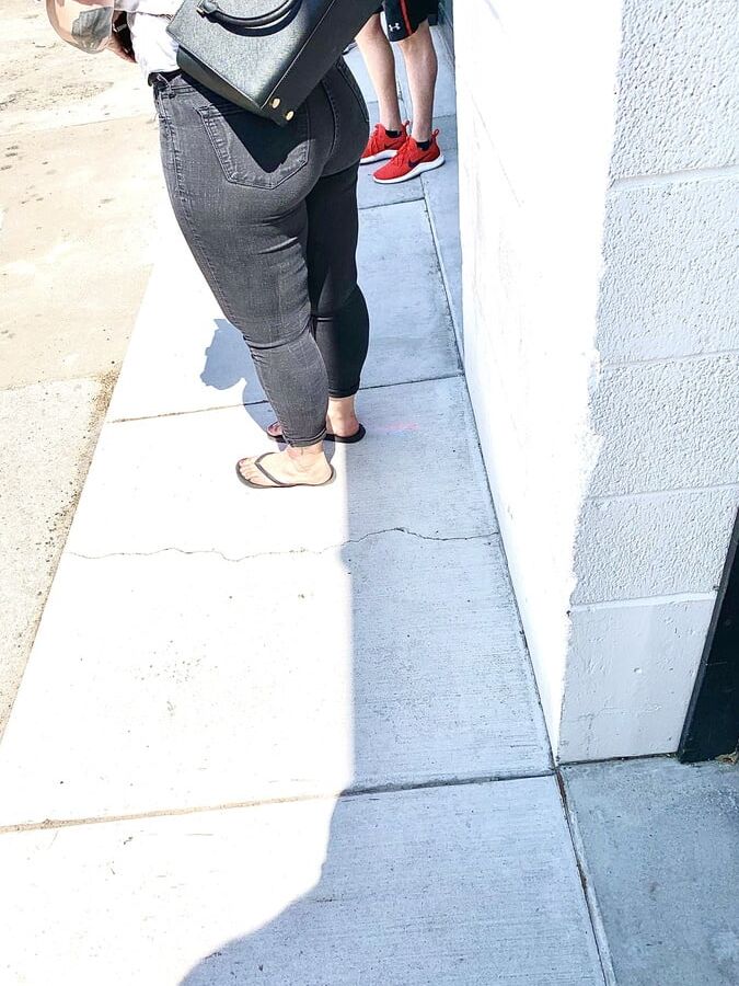Humongous pawg brewery booty
