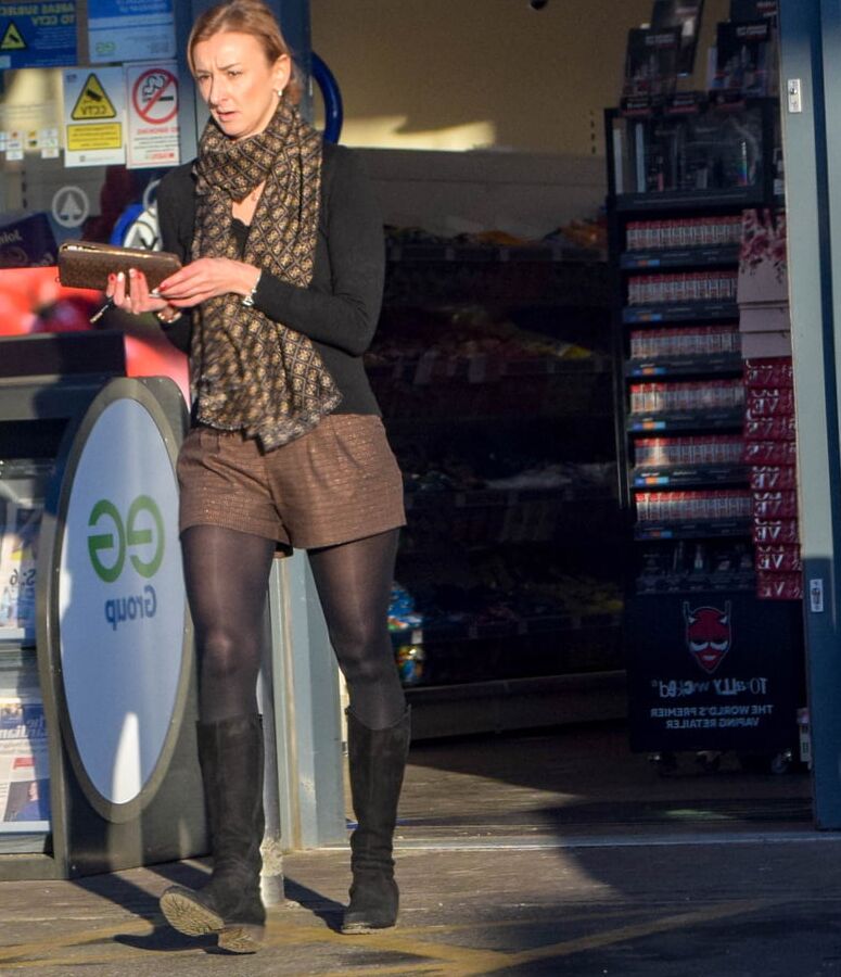 Street Pantyhose - Petrol Station MILF