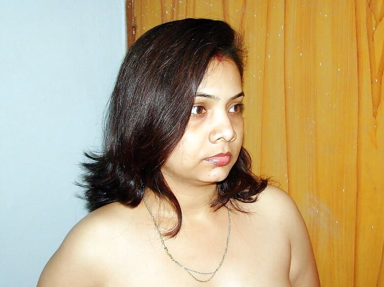 Sexy Amirta Hot Pics